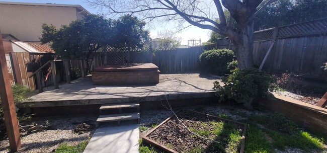 6407 Robertson Ave in Newark, CA - Building Photo - Building Photo