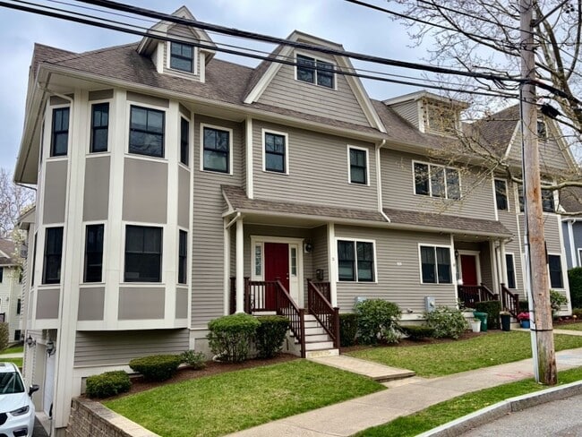 property at 20 5th Ave