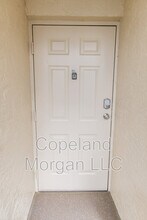 1000 Cove Cay Dr in Clearwater, FL - Building Photo - Building Photo