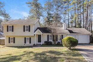 2270 Seedling Ln in Lawrenceville, GA - Building Photo