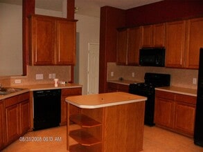 17202 Timber Cliff Ct in Cypress, TX - Building Photo - Building Photo