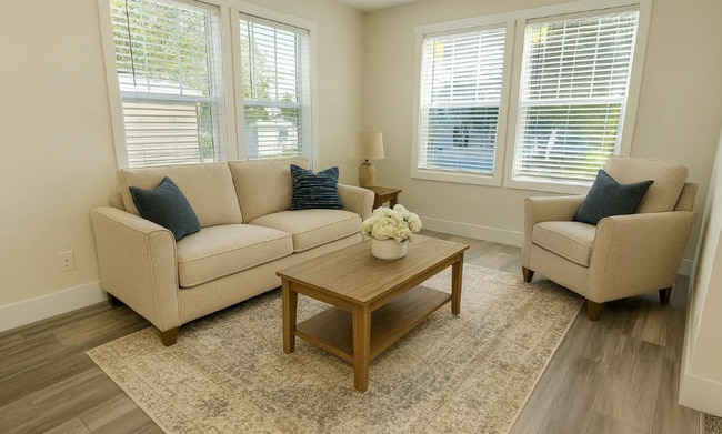 17030 Coventry Ln in Holly, MI - Foto de edificio - Building Photo