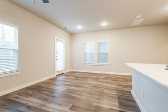 381 N Centro Cir in Shenandoah, TX - Building Photo - Building Photo