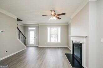 8162 Brookbend Dr in Douglasville, GA - Building Photo - Building Photo