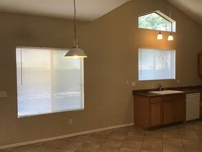 1843 S 105th Dr in Tolleson, AZ - Foto de edificio - Building Photo