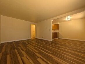 994 Virgil Ave in Eugene, OR - Building Photo - Building Photo