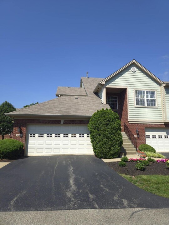 5002 Kames Square in Louisville, KY - Building Photo