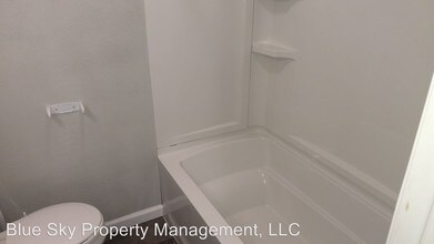 2404 State St in New Castle, IN - Foto de edificio - Building Photo