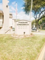 830 NW 87th Ave in Miami, FL - Building Photo