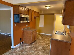 5409 E 131st St in Garfield Heights, OH - Building Photo - Building Photo