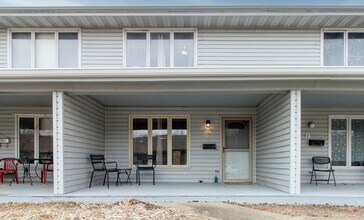 1709 Rockingham Dr, Unit C in Normal, IL - Building Photo - Building Photo