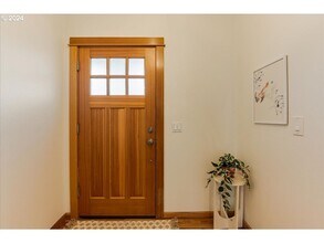 545 NE Jessup St in Portland, OR - Building Photo - Building Photo