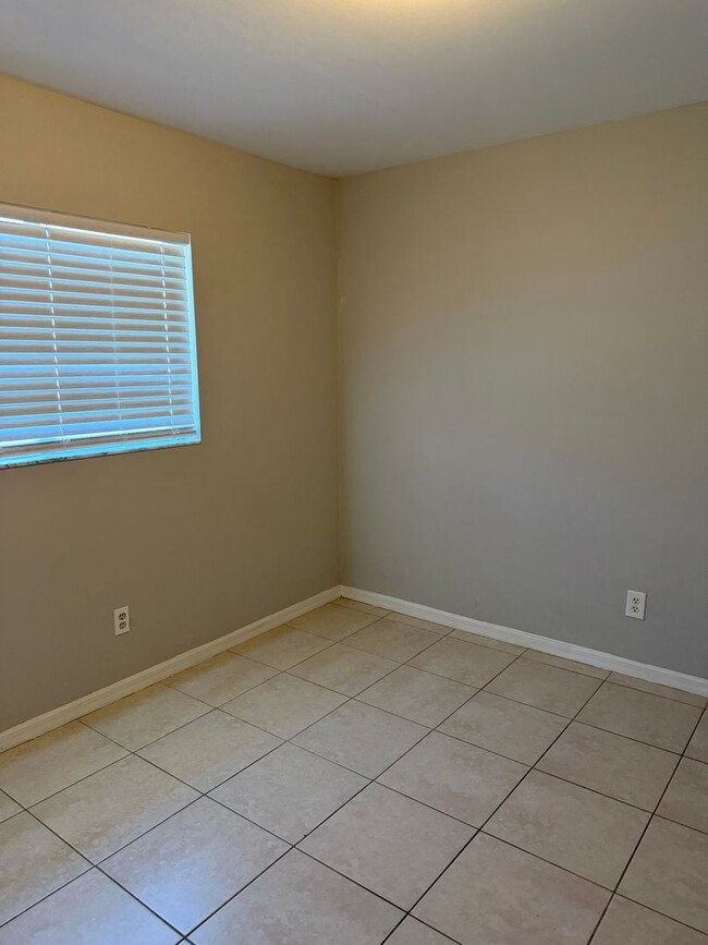 4763 22nd St SW in Lehigh Acres, FL - Building Photo - Building Photo