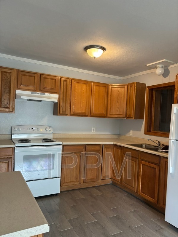 property at 2014 E Monroe Ave