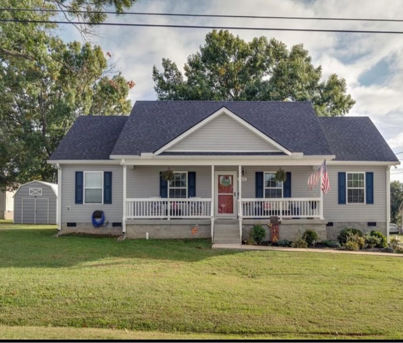 140 Landon Ln in Lewisburg, TN - Building Photo