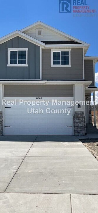 4844 Breezy Patch Rd in Eagle Mountain, UT - Building Photo