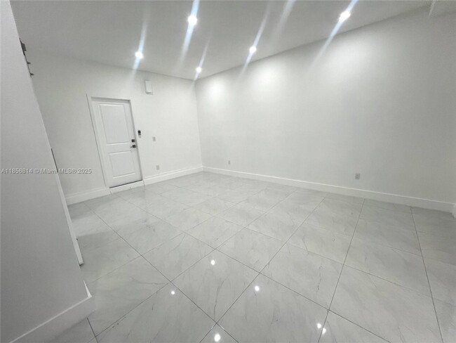 24424 SW 118 Ct in Princeton, FL - Foto de edificio - Building Photo