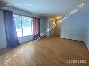 1210 Dewdney Ave E in Regina, SK - Building Photo - Building Photo