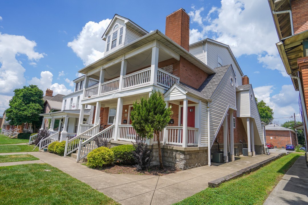 160-166 Chittenden Ave in Columbus, OH - Foto de edificio