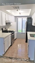 2160 S Palm Canyon Dr-Unit -8 in Palm Springs, CA - Building Photo - Building Photo