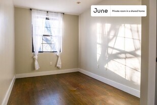 Room in Shared 3 bed/3 bath home, Unit C in Brooklyn, NY - Building Photo