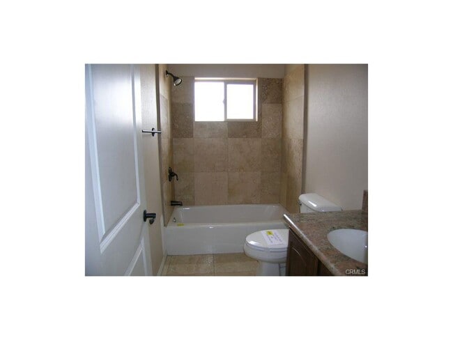 7557 Bannock Trail in Yucca Valley, CA - Foto de edificio - Building Photo