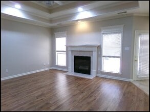 12915 Misty Creek Dr in Little Rock, AR - Foto de edificio - Building Photo