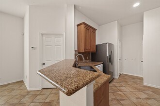 14927 Tuttle Point Dr in Houston, TX - Foto de edificio - Building Photo