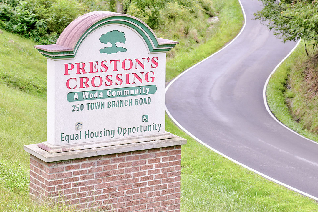 Preston's Crossing in Prestonsburg, KY - Building Photo