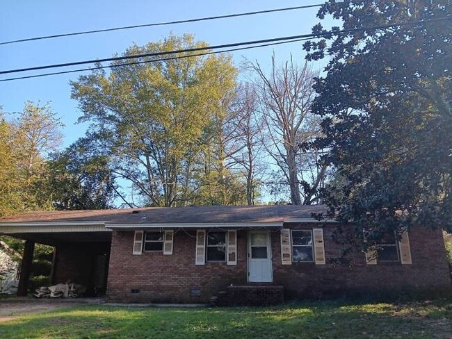 property at 1563 Maria Dr