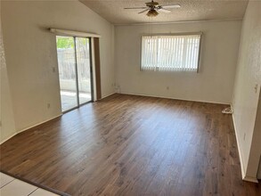 5834 Darren Ct in Clearwater, FL - Building Photo - Building Photo