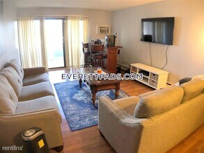 881 Broadway-Unit -19 in Everett, MA - Building Photo - Building Photo