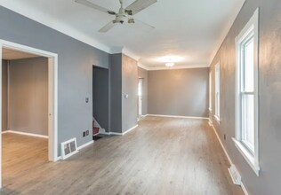 267 Elgin Ave. in Toledo, OH - Building Photo - Building Photo
