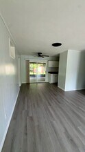3 bedroom, 1 bathroom single family home i in Altamonte Springs, FL - Building Photo - Building Photo