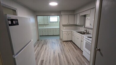 220 Sulphur St in Noel, MO - Building Photo - Building Photo