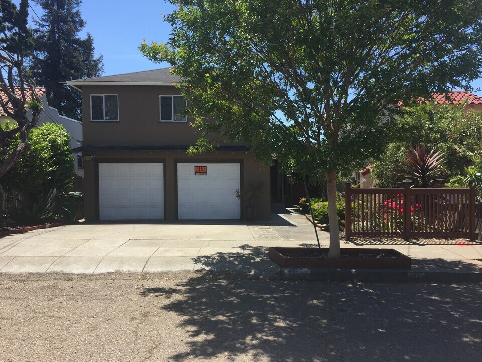 6117 Monadnock Way, Unit 6117 Monadnock Way in Oakland, CA - Foto de edificio