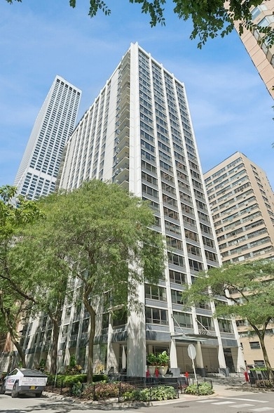 property at 222 E Pearson St