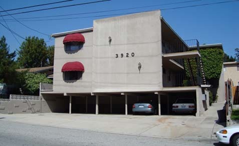 3920 La Crescenta Ave in La Crescenta, CA - Building Photo