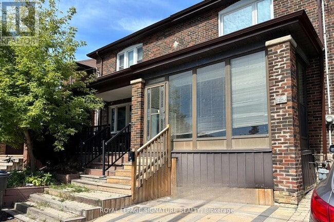 property at 524 Eglinton Ave E