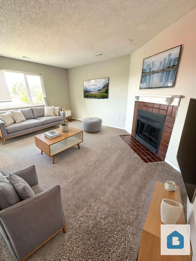5525 Bowden Loop