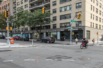 141-151 Amsterdam Ave in New York, NY - Foto de edificio - Building Photo
