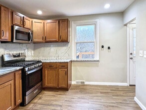 5215 Muth Ave in Baltimore, MD - Building Photo - Building Photo