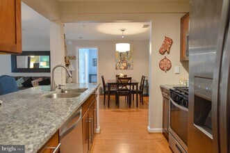 10003 Vanderbilt Cir-Unit -3-1 in Rockville, MD - Building Photo - Building Photo
