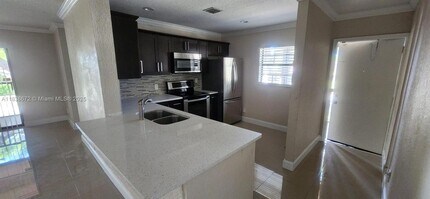3693 NW 94th Ave in Sunrise, FL - Building Photo - Building Photo