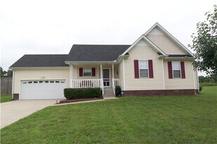 974 Brandi Phillips Dr in Clarksville, TN - Building Photo
