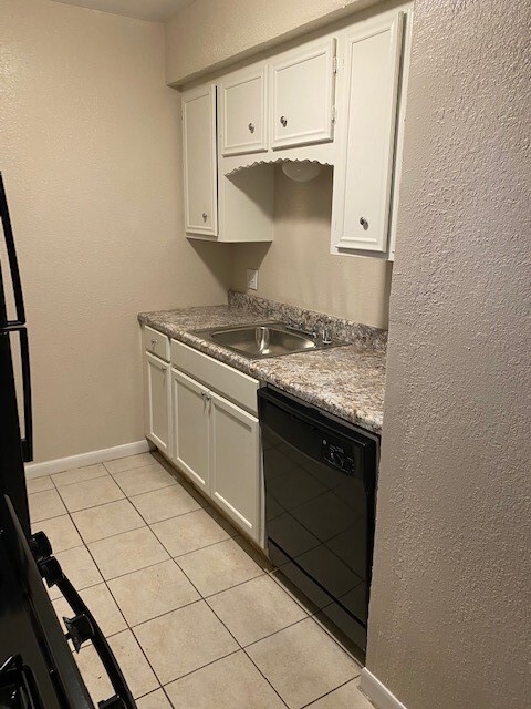 property at 3206 Lobit Dr