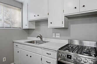 8601 Nicollet Ave in Minneapolis, MN - Building Photo - Building Photo