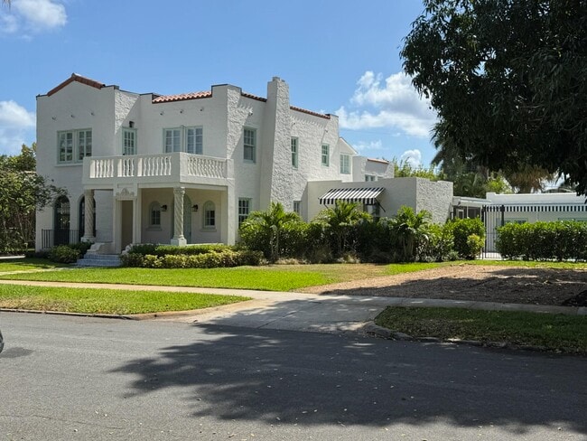 property at 3020 Vincent Rd