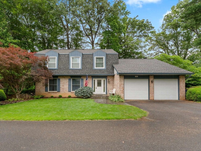 property at 2602 Oakledge Ct