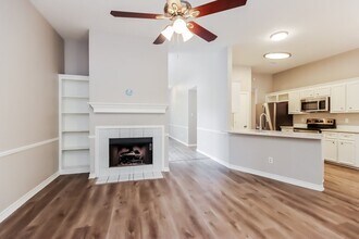 4018 Hunnington Dr in Conroe, TX - Building Photo - Building Photo